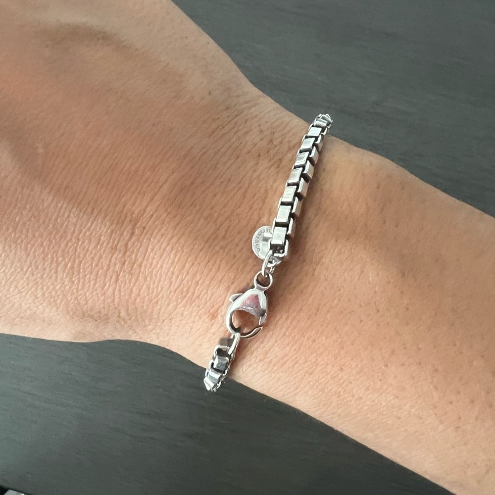 Tiffany & Co. Venetian Link Bracelet in Silver. In perfect condition!